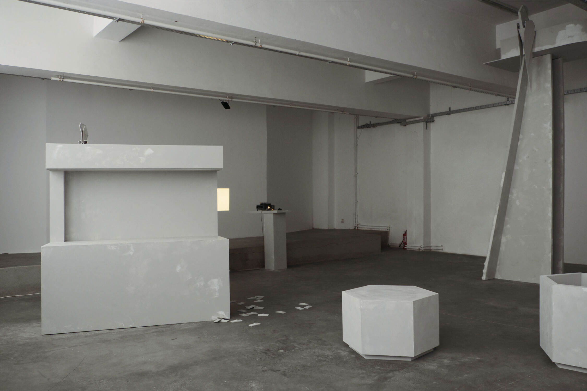 Kristin Wenzel - Installation in in the the future future #2